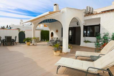 Bungalow in Dehesa de Campoamor 900 meters from the beach