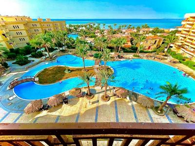 Top floor premier view chalet in Red sea Hurghada