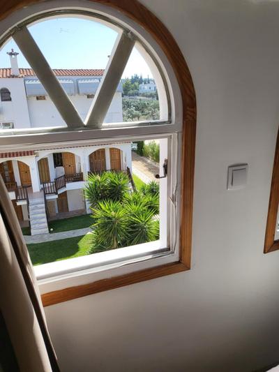 Sunflower maisonette with attic