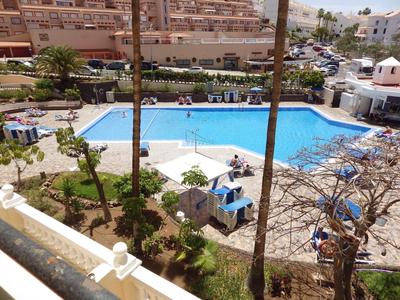 1 Bed Castle Harbour Apt With Pool View C110