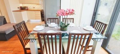 4 Bedroom House with Garden and Parking in Acton