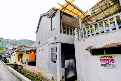 OYO Life 90701 Kost Syariah Deris