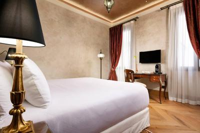 Empress Theodora Apartments