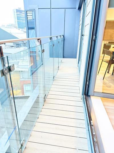 City centre, Top floor apartment, Two balconies