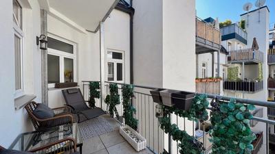 Cozy Retreat with Large Balcony near Schönbrunn
