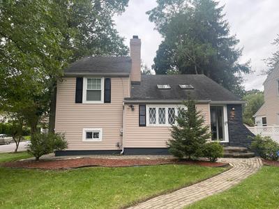 Jersey home, close to New York City fun!