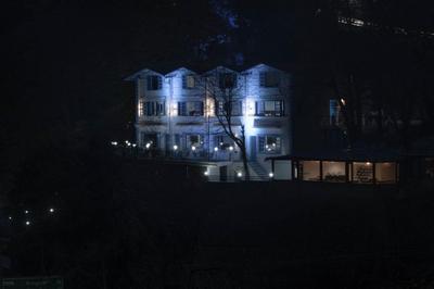 Manu Maharani Regency