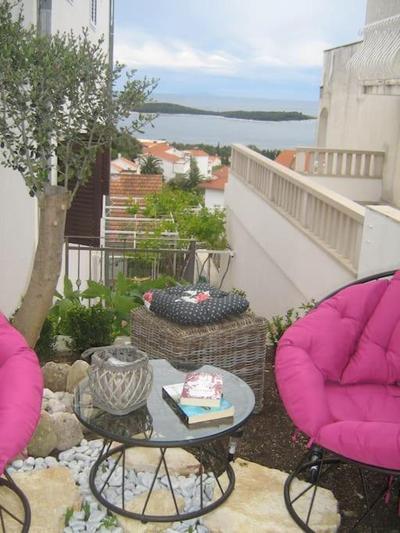 Apartman Tino with two sunny terace