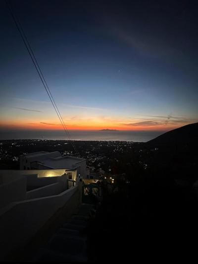 Cueva Con Vista Studios