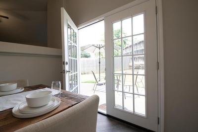 Texas Roots: King Beds and Modern Comfort