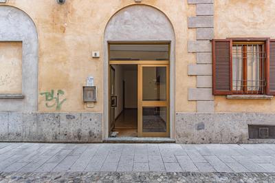Casa Elena - vicino al Castello - by Host4U