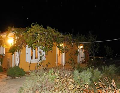 Adonino Residence-The House of Pomegranates