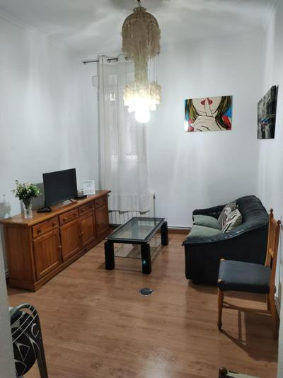 San Isidro Labrador, apartamento en Las Vistillas junto a metro Puerta de Toledo