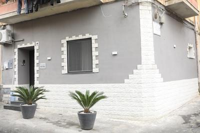 Santi House