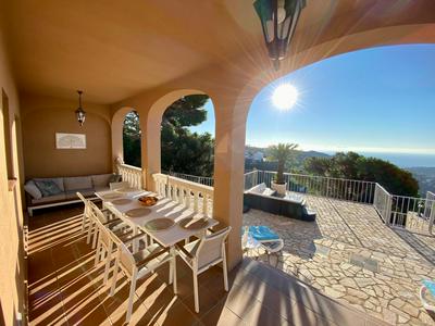 Villa Violetas - Magnificent sea view, 8 pers and baby cot available, quiet area