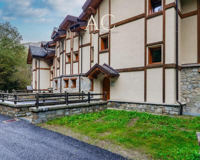 Woodpecker's Chalet