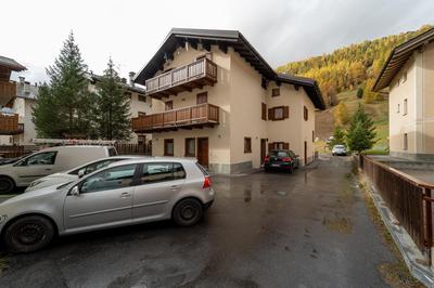 Snowberry Apartment