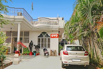 Hotel O R V Palce