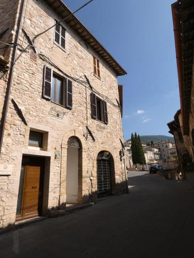Scappo in Umbria, La casa di Eude