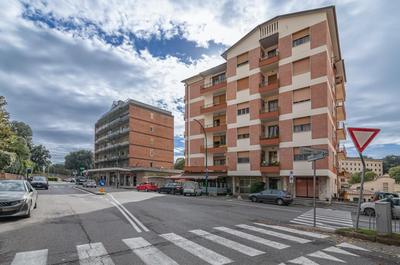 Comfy Flat Steps Away from Siena Station!
