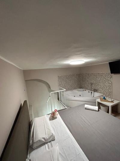 NAPOLI SUITE