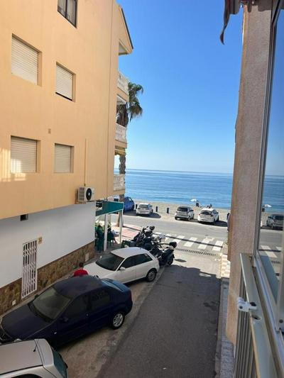 APARTAMENTO A 10 METROS DE LA PLAYA