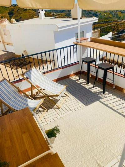 El Huevo. Centro de Cómpeta