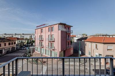 GuestHost - Zagar House-Venice Airport Close-by Apt W Parking
