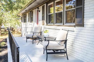 Modern 3BR Home Near LakePoint with Fenced Yard