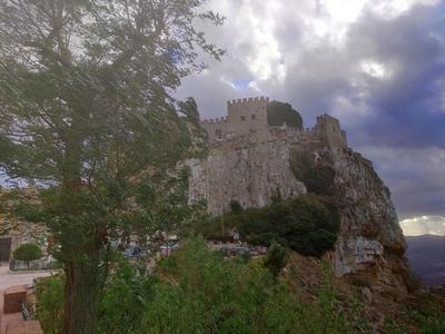 La casa sotto il castello