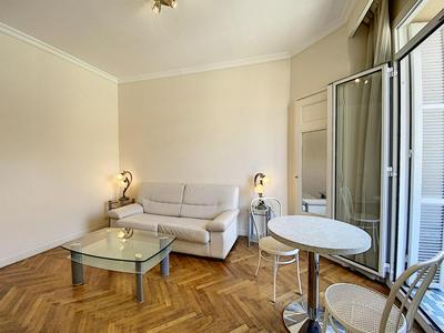 Palais Hoche 2P LON5218