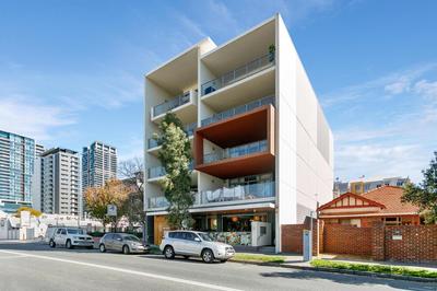 Luxe Chic 3BR Apt City Skyline views