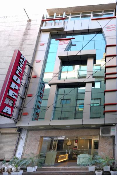 Hotel Opera Delhi Airport