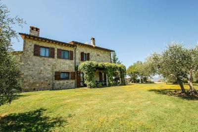 Villa with private pool, A/C in Umbria nabij Todi