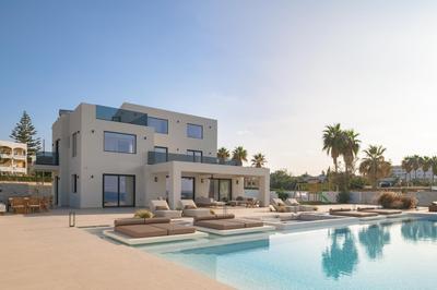 Asea Villa, Spectacular right-on-the-beach Retreat, By ThinkVilla