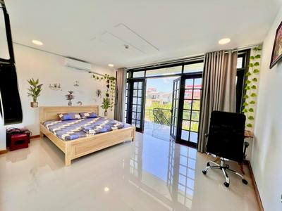 Phòng một giường, có ban công, chổ đậu xe ô tô - Kenpia Homestay