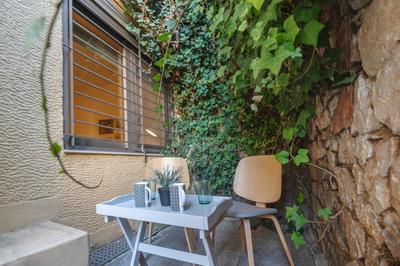 Spitaki-Kolonaki, an exquisite spacious studio