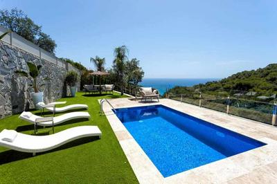 Lujo con piscina climatizada,jacuzzi,playa privada