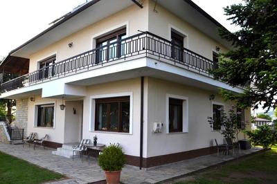 Cozy Garden House