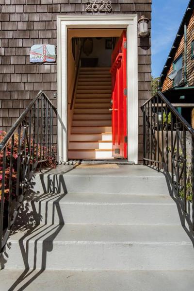Private room in the heart of Elmwood Berkeley!