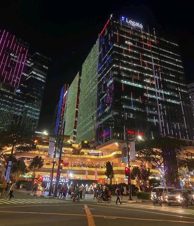 L1 Twin Bed Staycation in Bonifacio Global City 7