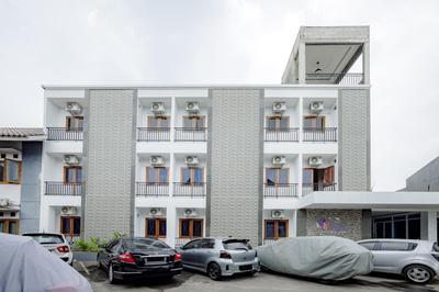 Urbanview Hotel Syariah The Ragunan Residence