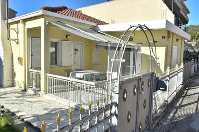Flat And Cozy House In Trikala