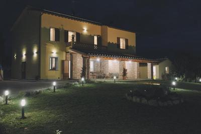 Villa Poggio al Sole by VacaVilla