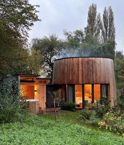 Cabanes avec jacuzzi les pieds dans la vignes