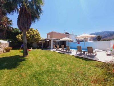 Villa Campos- Less than 5-Min Walk to Kalivaki Beach