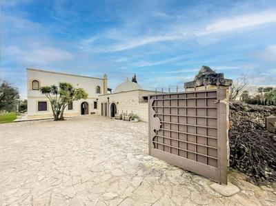 Torre Guaceto Luxury Masseria with Salted Pool