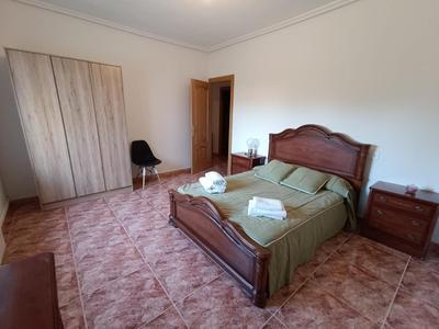 ESTANCIAS SEMANALES/MENSUALES