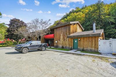 Cedarbrook Deluxe one bedroom suite located on 2nd floor with outdoor heated pool 21820