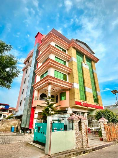 Hotel Everest Inn Pvt. Ltd.